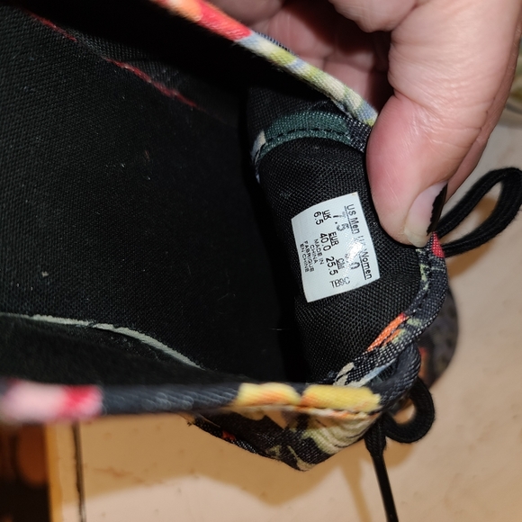 Women's Floral Vans Size 9. Great condition! - Picture 7 of 16